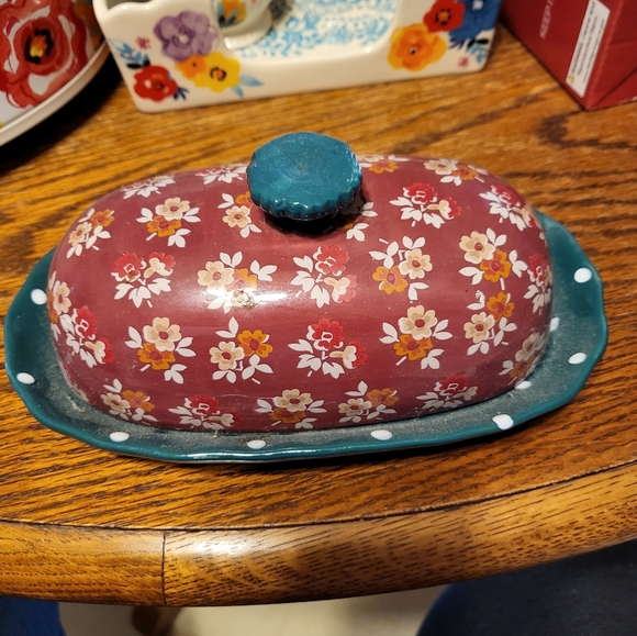 The Pioneer Woman Kitchen Pioneer Woman Butter Dish Poshmark